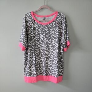 Honeyme Gray and Pink Short Sleeve Top